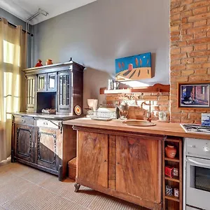 1925 Old Town Apartament